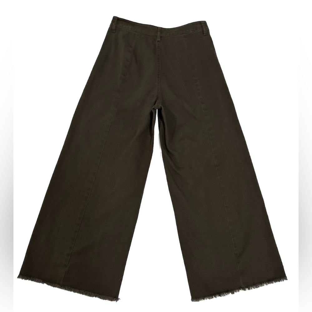 Elizabeth and James Carmine Cropped
Button Fly Wide Leg Jeans Size 26. C… - Picture 8 of 15